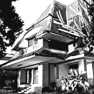 Bangunan Villa Merah, Jl. Anggrek No. 49 Bandung, dibangun 1922 oleh R.L.A. Schoemaker